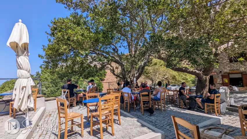 Cafeneaua O Pyrgos