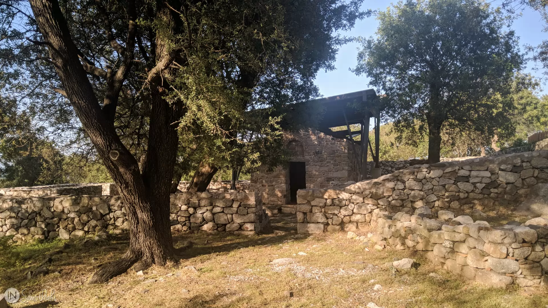 Ruinele Mănăstirii Christos de l&acirc;ngă Therma