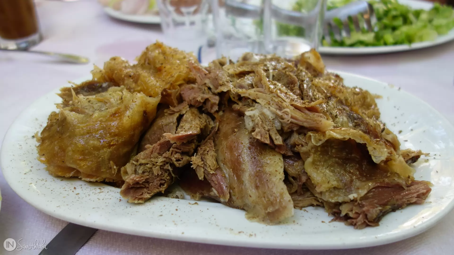 Capră la proțap la Taverna O Vrachos