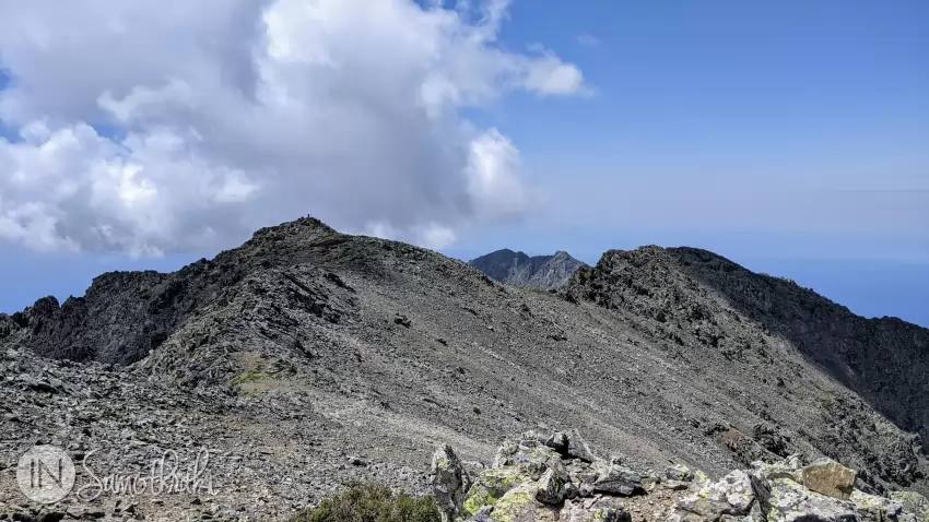 Vederea de pe vârful Fengari