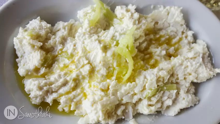 Cremă de brânză (tyrosalata)